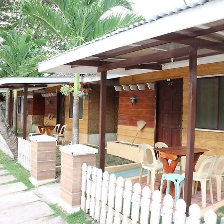 Dubay Panglao Beachfront Resort Libaong Exterior foto